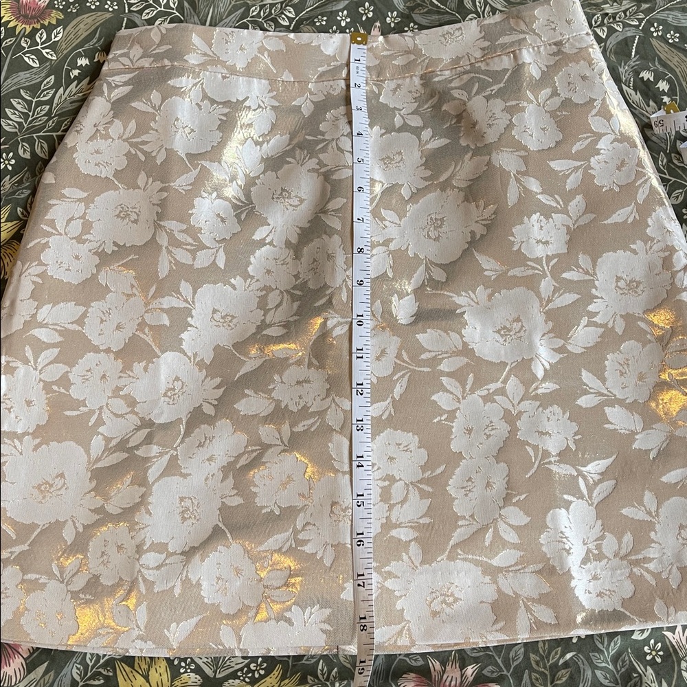 NWOT J. Crew Factory Floral Jacquard A Line‎ Skirt Metallic Gold Cream Size 4 - Picture 5 of 10